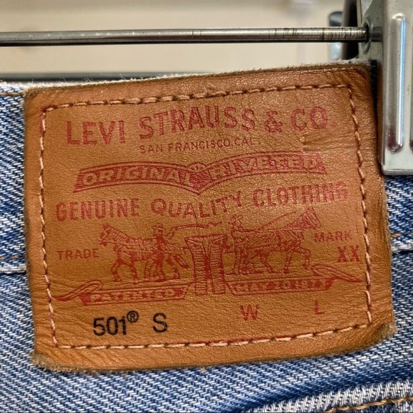 LEVI'S 501 High Rise Skinny Leg Button Fly Distressed Jeans Size 24 - Picture 11 of 16